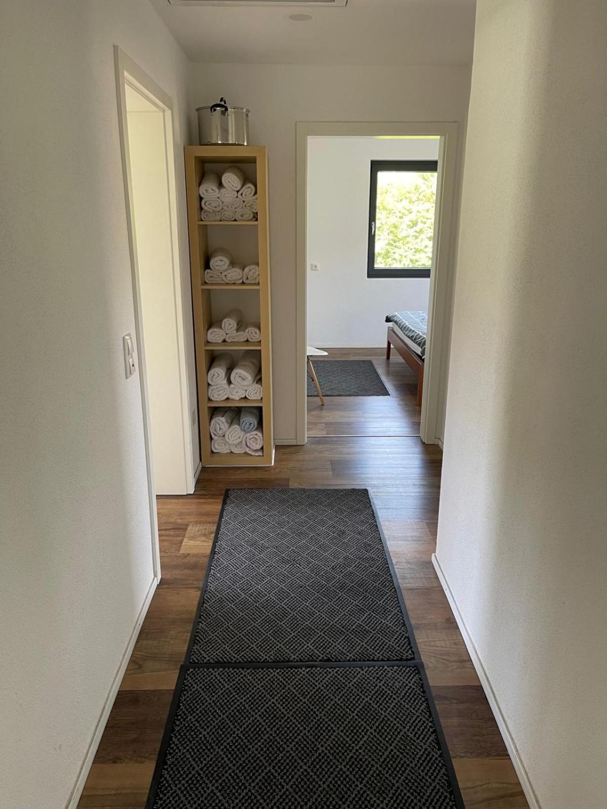 Bungalow In Ruhiger Siedlung Mit Stellplatz Landshut Eksteriør billede